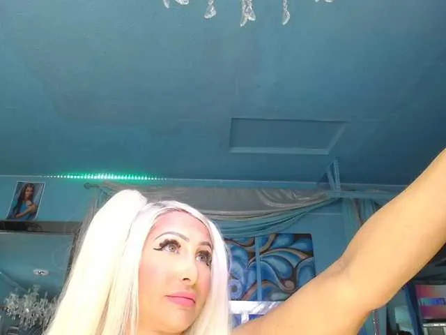 Live sex webcam photo for adrianna_fox #287953806