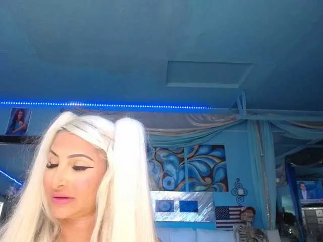 Live sex webcam photo for adrianna_fox #287953809