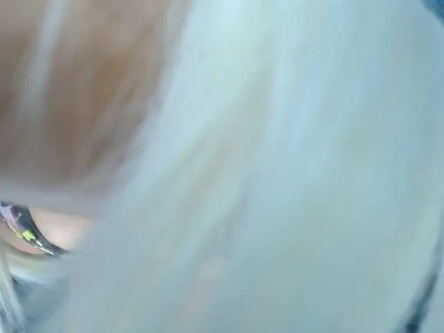 Live sex webcam photo for adrianna_fox #287953813