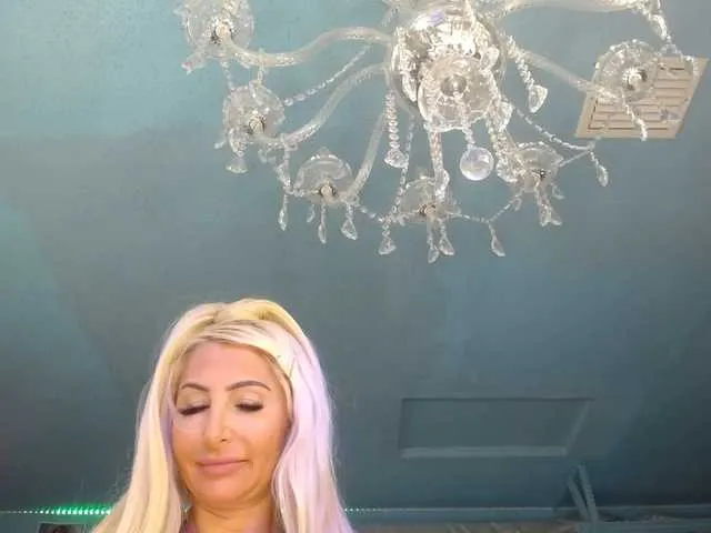 Live sex webcam photo for adrianna_fox #290020449