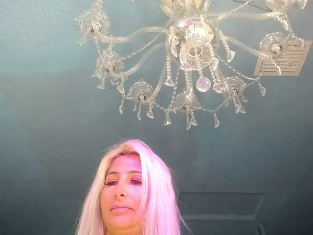 Live sex webcam photo for adrianna_fox #291055171