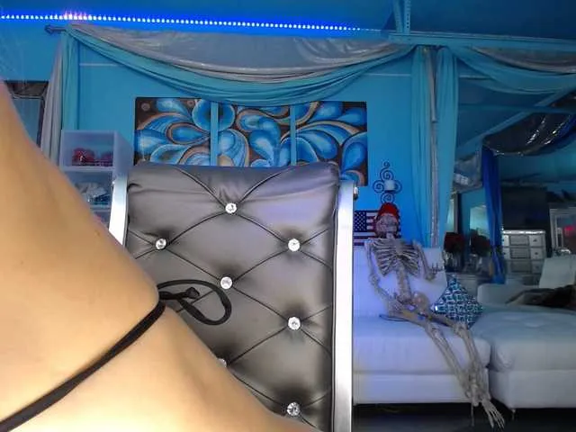 Live sex webcam photo for adrianna_fox #291829538