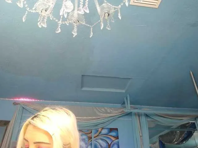 Live sex webcam photo for adrianna_fox #292407307