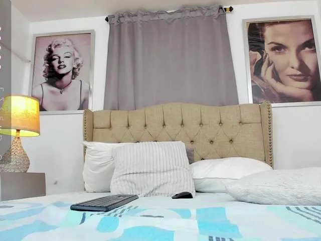 Live sex webcam photo for adrikaa #277544699