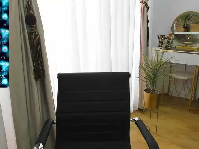 Live sex webcam photo for aelis #276802078