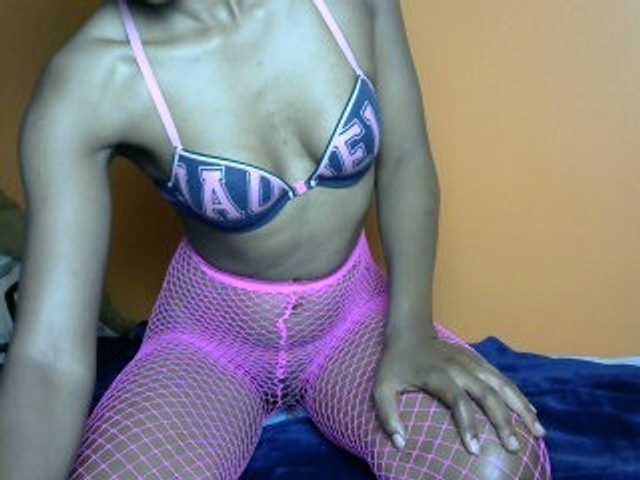 Live sex webcam photo for african-princezz #277784622