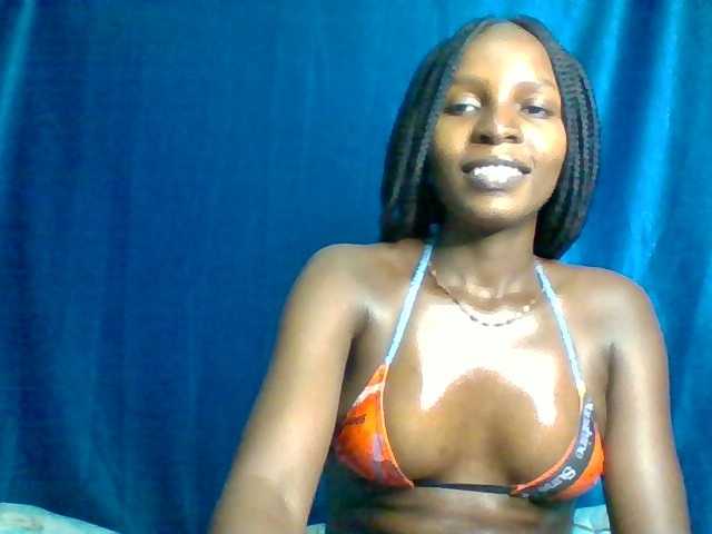 Live sex webcam photo for africanbeauty080 #275573377