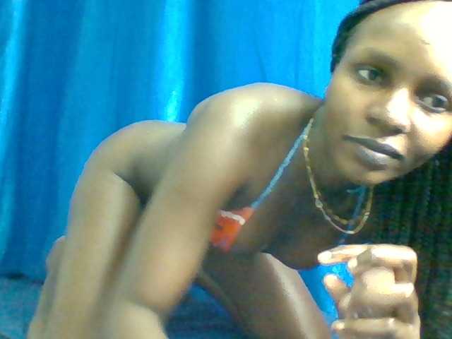 Live sex webcam photo for africanbeauty080 #275668002