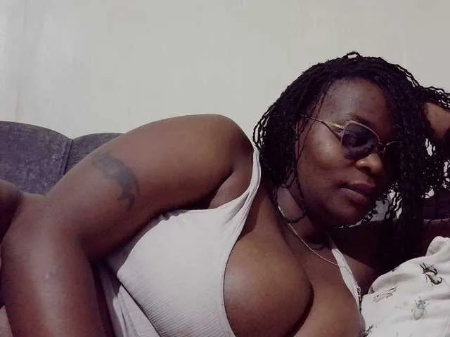 Live sex webcam photo for africangoddess #293156684