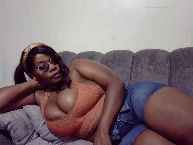 Live sex webcam photo for africangoddess #293400059