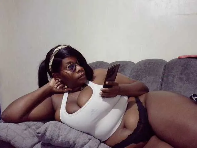 Live sex webcam photo for africangoddess #293424268