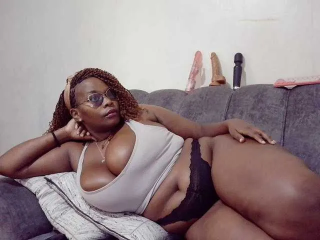 Live sex webcam photo for africangoddess #293500982