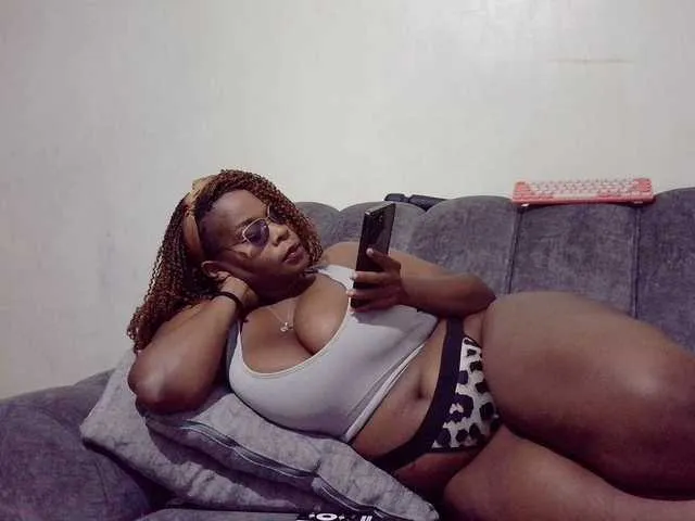 Live sex webcam photo for africangoddess #293578131