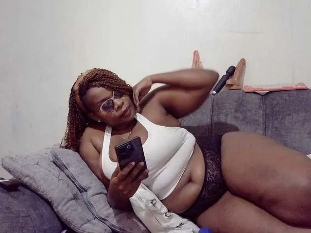 Live sex webcam photo for africangoddess #293618098