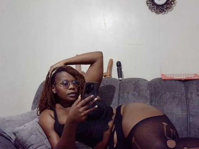 Live sex webcam photo for africangoddess #293796709