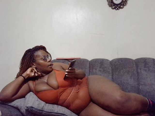 Live sex webcam photo for africangoddess #293917025