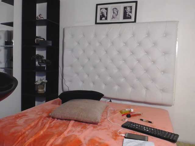 Live sex webcam photo for agata-lipa #273397721