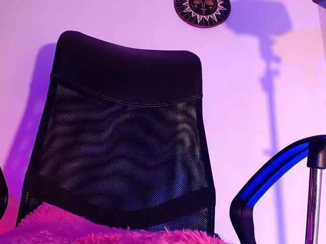 Live sex webcam photo for agata-queen00 #290763094