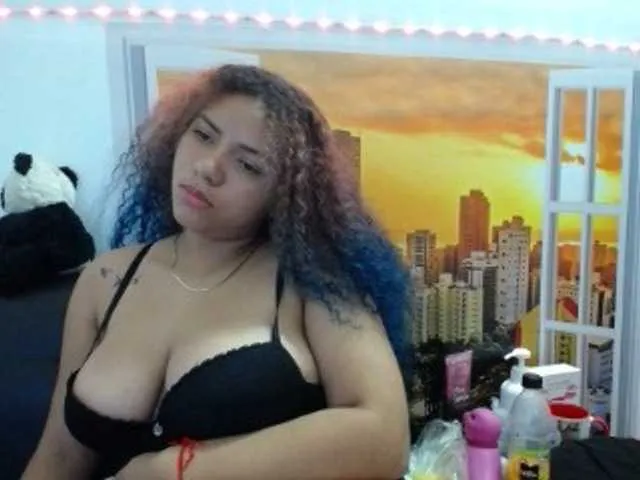 Live sex webcam photo for agataa #272103970