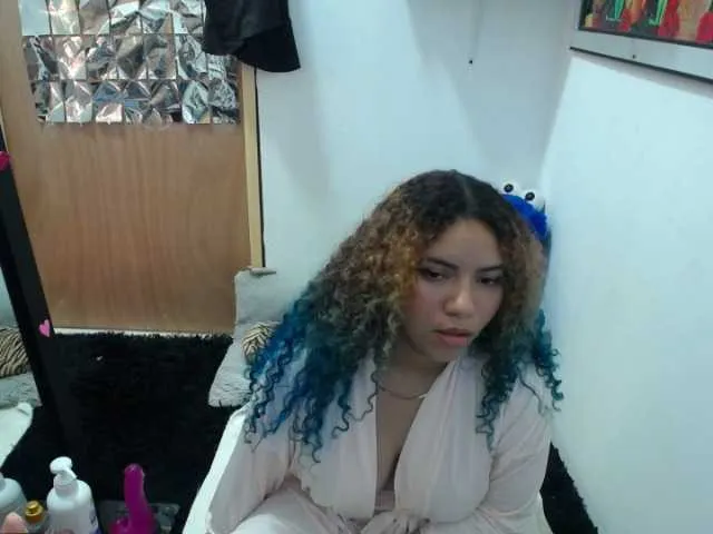 Live sex webcam photo for agataa #272323764