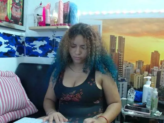 Live sex webcam photo for agataa #272393637