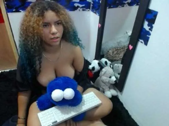 Live sex webcam photo for agataa #272457636