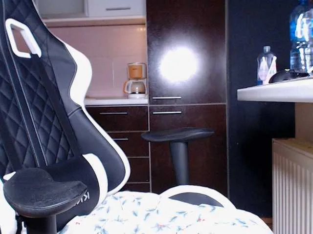 Live sex webcam photo for agatha137 #274582979