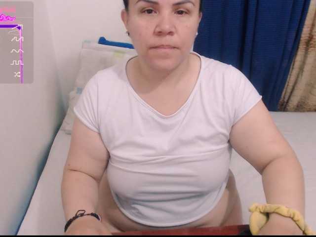 Live sex webcam photo for agathamiller #277070096