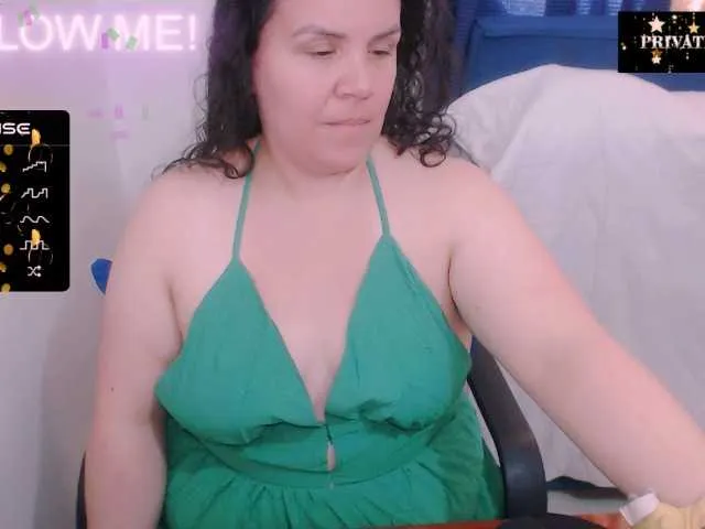 Live sex webcam photo for agathamiller #277659272