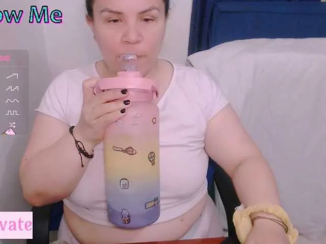 Live sex webcam photo for agathamiller #277680043