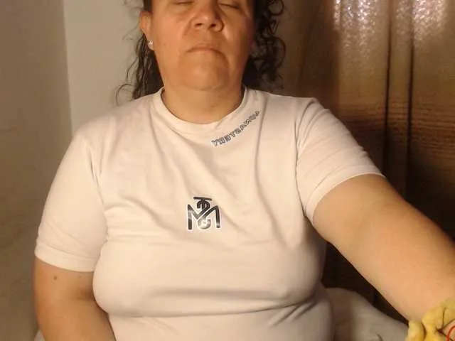 Live sex webcam photo for agathamiller #293515121