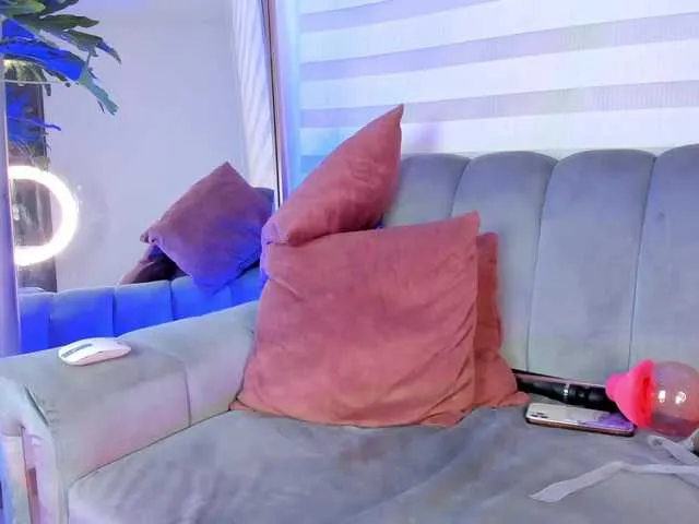 Live sex webcam photo for agathastone #276972652