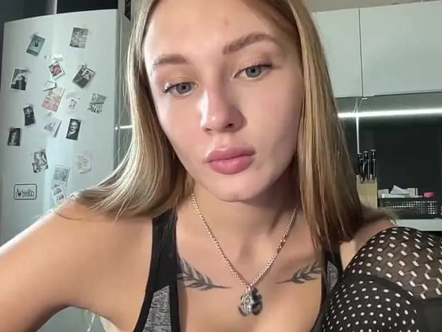Live sex webcam photo for agentmary #275705399