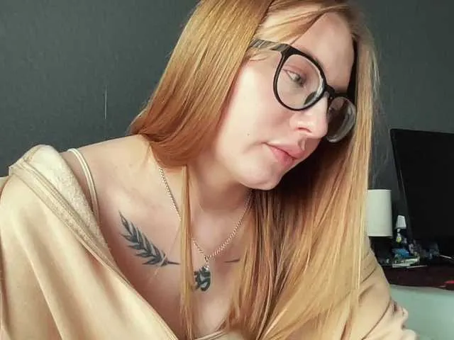 Live sex webcam photo for agentmary #277924923