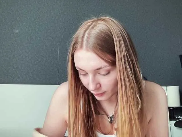 Live sex webcam photo for agentmary #277984391