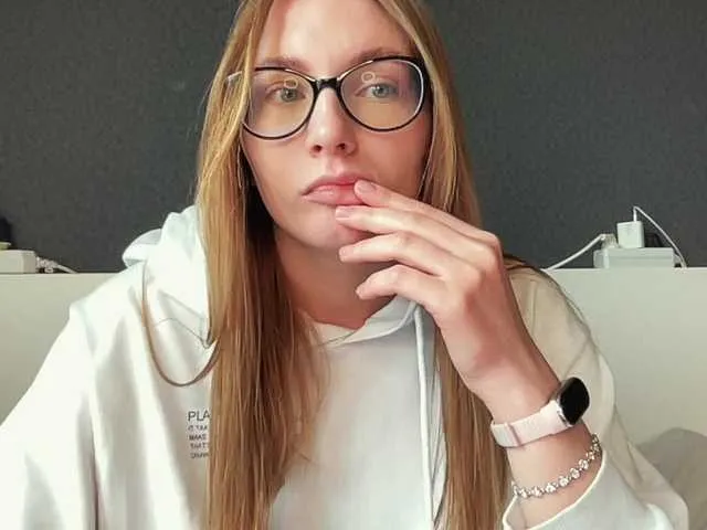 Live sex webcam photo for agentmary #278023610