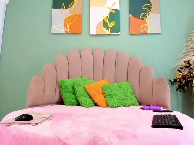 Live sex webcam photo for aidaadams #276991340