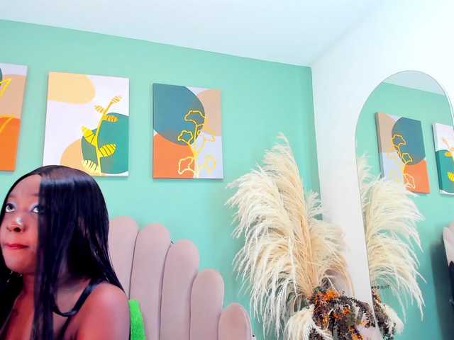 Live sex webcam photo for aidaadams #277172129