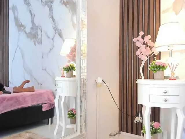 Live sex webcam photo for aidaadams #290348997