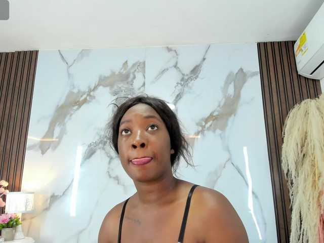 Live sex webcam photo for aidaadams #290908854