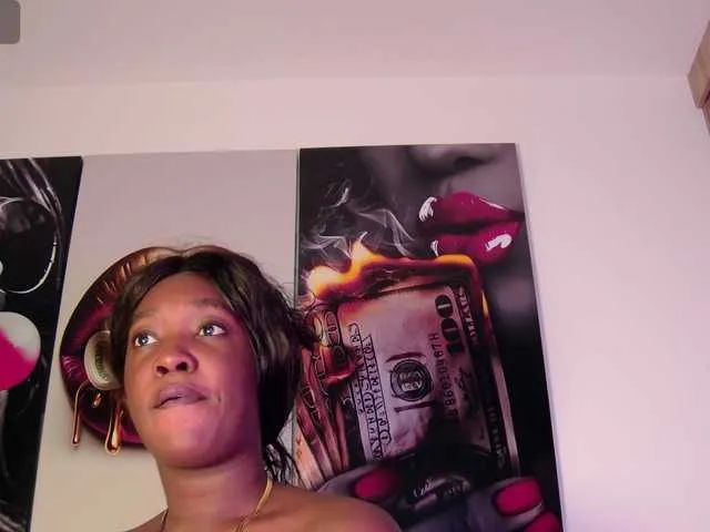 Live sex webcam photo for aidaadams #291501117