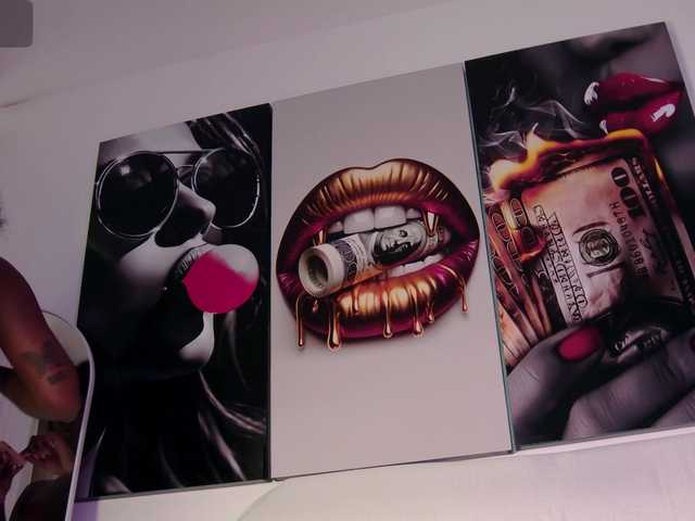 Live sex webcam photo for aidaadams #291844587