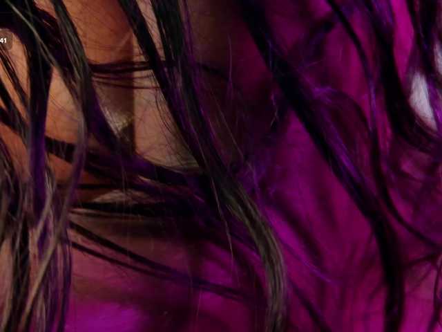 Live sex webcam photo for aidaadams #291988844