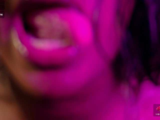 Live sex webcam photo for aidaadams #292074473