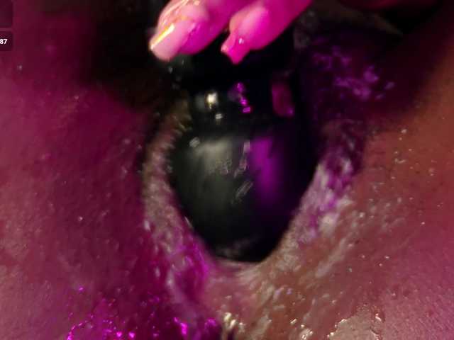 Live sex webcam photo for aidaadams #292137829