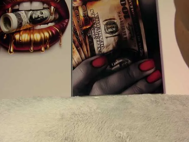 Live sex webcam photo for aidaadams #292361588