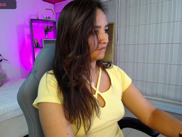 Live sex webcam photo for aisha-collins #276188832