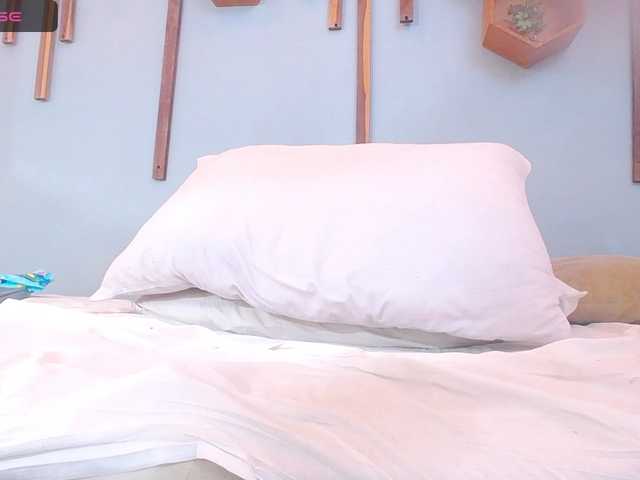 Live sex webcam photo for aisha-ebony #277977529