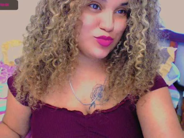 Live sex webcam photo for aishaaovit #272999259