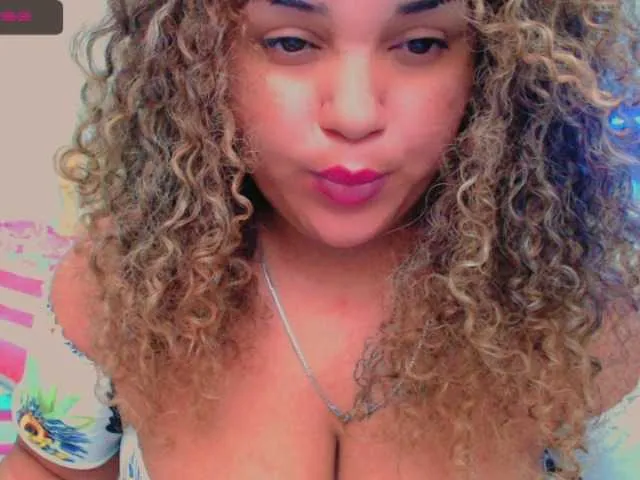 Live sex webcam photo for aishaaovit #273012049